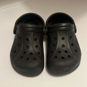 Toddler Lined Crocs - Size 8/9